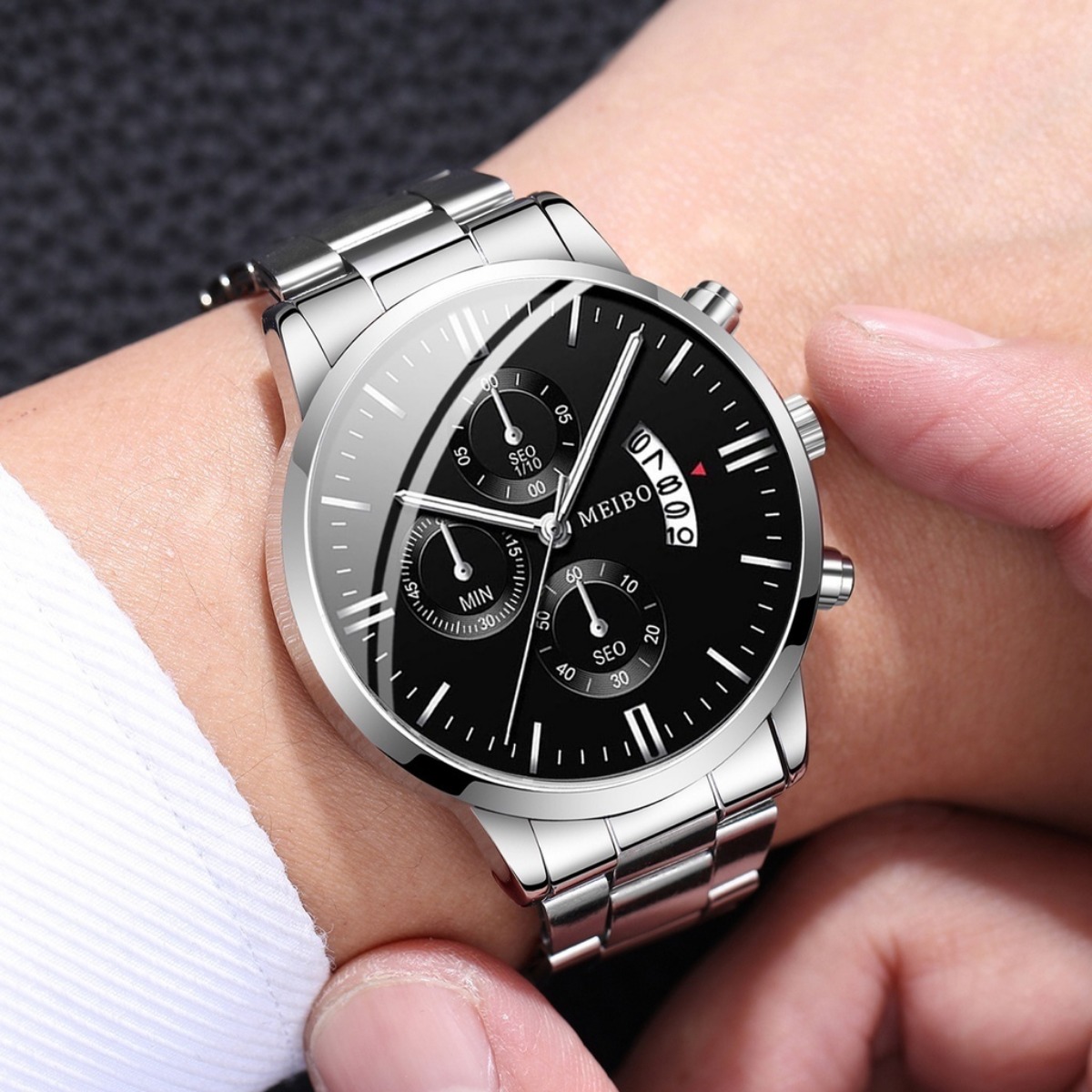 4 ชิ้น/ชุด นาฬิกาคู่รักแฟชั่น  - Men Accessories Elegant บทวิจารณ์และราคา